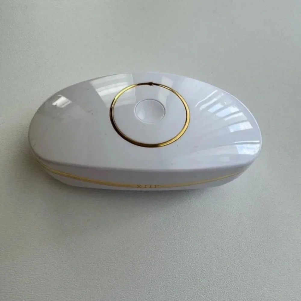 ZIIP Microcurrent Facial Device - Picture 3 of 6